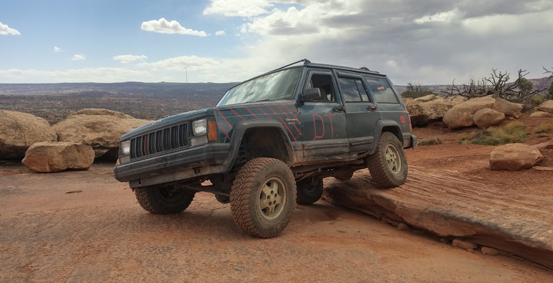Illustration for article titled How My $600 Craigslist Jeep Outclassed Brand New Jeeps On The Trails Of Moab